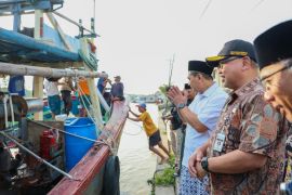 Normalisasi sungai dan dermaga apung prioritas atasi rob Demak