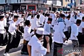 Mendendangkan Samrah di tengah arus modernisasi di Maluku