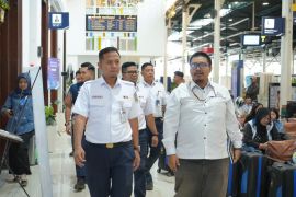 Ombudsman RI DIY tinjau kesiapan Angkutan Lebaran di Stasiun Yogyakarta