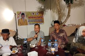 Gt Iskandar Sosrev bersama insan pers