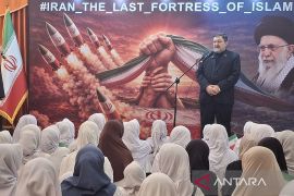 Kedubes Iran santuni 200 siswi RI, kenang syahidnya 175 siswi Iran