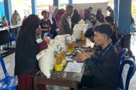 Bulog mulai distribusikan bantuan pangan di Banyumas Raya