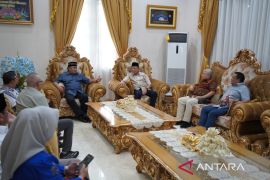 Gubernur Gorontalo bahas pembangunan daerah bersama anggota DPR RI