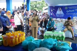 Pemprov Malut salurkan 1.000 paket  sembako lewat program GPM