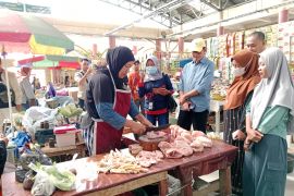 Jelang Lebaran, Wabup Lombok Tengah ingatkan pedagang tak naikan harga sembako