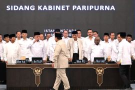 Prabowo minta jajaran kabinet beri contoh tak gelar "open house" mewah