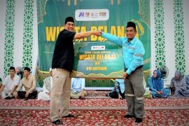 Shalahuddin apresiasi Wisata Belanja Ramadhan bersama anak yatim piatu