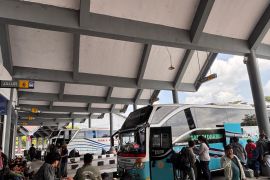 Tiga ribuan pemudik tinggalkan Bali melalui Terminal Mengwi tiap hari