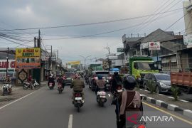 Polresta Cirebon mengantisipasi lonjakan truk sumbu tiga di ruas arteri