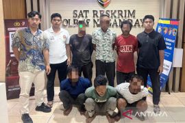 Polres Nagan Raya tahan enam pelaku maling 1,1 ton kelapa sawit