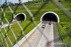 Info mudik 2026: tarif Tol Cisumdawu dipangkas 30 persen mulai hari ini, cek kondisi jalur Sumedang!