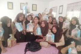 Jelang  Idulfitri, SPPG Kota Galuh 1 salurkan paket MBG  istimewa