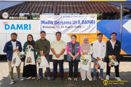 UI berangkatkan 91 pemudik ke berbagai kota di Pulau Jawa bersama Damri