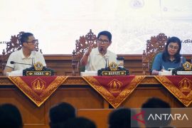 Bupati Badung ingatkan kelola sampah berbasis sumber