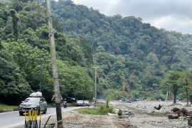 Puncak arus mudik Padang-Bukittinggi diperkirakan H-3 hingga H-1 Lebaran