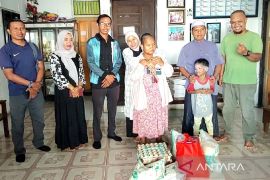 PWI Kotim maknai Ramadhan dengan berbagi ke panti asuhan dan pengendara