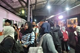 KAI catat 10.052 penumpang turun di stasiun Daop 7 pada H-6 Lebaran