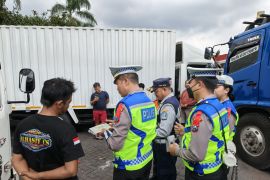 Polres Malang tertibkan angkutan barang non-bahan pokok
