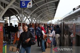 H-5 Lebaran, 10 Ribu Pemudik Tinggalkan Bandung Pakai Kereta