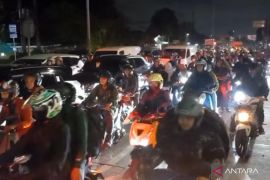 72.101 kendaraan tinggalkan Bekasi via Pantura H-6 Idul Fitri