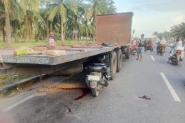 Truk parkir di alun-alun ambil korban, Satlantas Polres Sergai desak penertiban