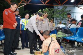 Kapolda Kalsel minta pemudik jaga keamanan barang saat di pelabuhan