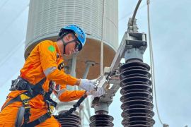 PLN inspeksi gardu induk untuk kenyamanan Ramadhan di NTB