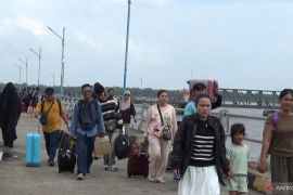 Pelabuhan Roro LLASDP Kuala Tungkal Jambi mulai dipadati pemudik