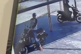 Kejadian lagi, pelaku curanmor terekam CCTV gasak Honda Scoopy di Sei Rampah