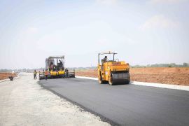 Cacahan sampah plastik 'CIRCLO' produksi Chandra Asri dijadikan aspal