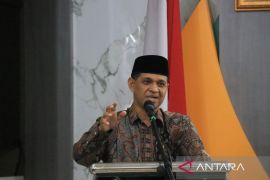 Kemenag Sumbar-LAZ salurkan Rp398 juta bantuan pendidikan