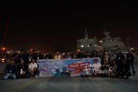 PT Timah-TNI AL berangkatkan ribuan peserta mudik gratis ke Babel