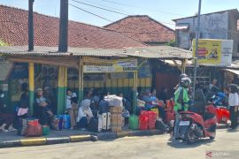 903 penumpang berangkat dari Terminal Lebak Bulus sejak H-8 Lebaran