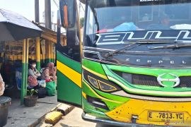 Penumpang Terminal Lebak Bulus mayoritas tujuan Cirebon