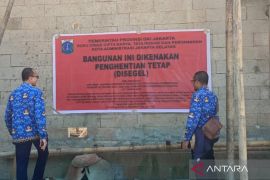 Pemkot Jaksel segel lapangan padel tak berizin di Tebet