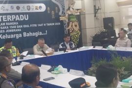 Menhub minta prioritaskan kendaraan penumpang menyeberang dari Gilimanuk