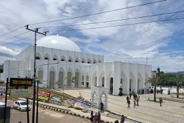 Gubernur Lampung minta masjid di ruas Jalinsum buka 24 jam