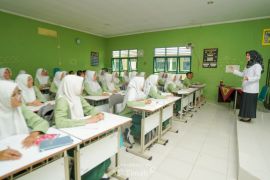 Seratus pelajar daftar Program Kelas Beasiswa PT Timah