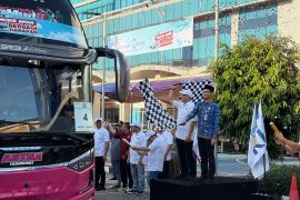 IDSurvey Group berangkatkan 1.400 pemudik ke sepuluh kota tujuan