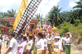 Umat Hindu Belitung gelar upacara Melasti jelang Nyepi 2026