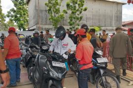 Pemkot Singkawang batasi jam operasional SPBU untuk urai antrean BBM