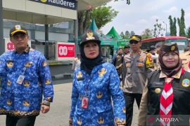 Wali Kota Jakbar tinjau keberangkatan mudik di Terminal Kalideres