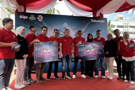 Telkomsel berangkatkan 200 peserta mudik gratis dari Batam ke Tanjung Priok