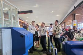 Imigrasi NTT memastikan kesiapan layanan di Labuan Bajo jelang Lebaran