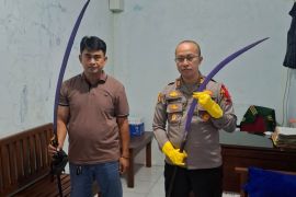 Polisi amankan dua remaja mabuk bawa sajam di Kudus