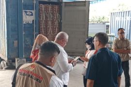 Polda Maluku beri sanksi lima pelaku usaha pelanggar harga bahan pokok