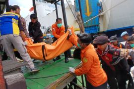 SAR temukan korban lompat dari kapal rute Jatim-Kaltim