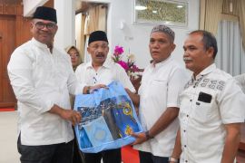 Satgas PRR serahkan bantuan Presiden untuk warga Pidie