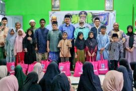 Wagub Papua Selatan ajak santri bangun kepedulian sosial dengan sesama