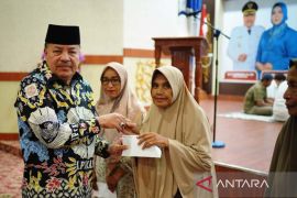 Pemkab Nagan Raya salurkan zakat Rp5,5 M untuk 5.632 fakir miskin jelang Idul Fitri